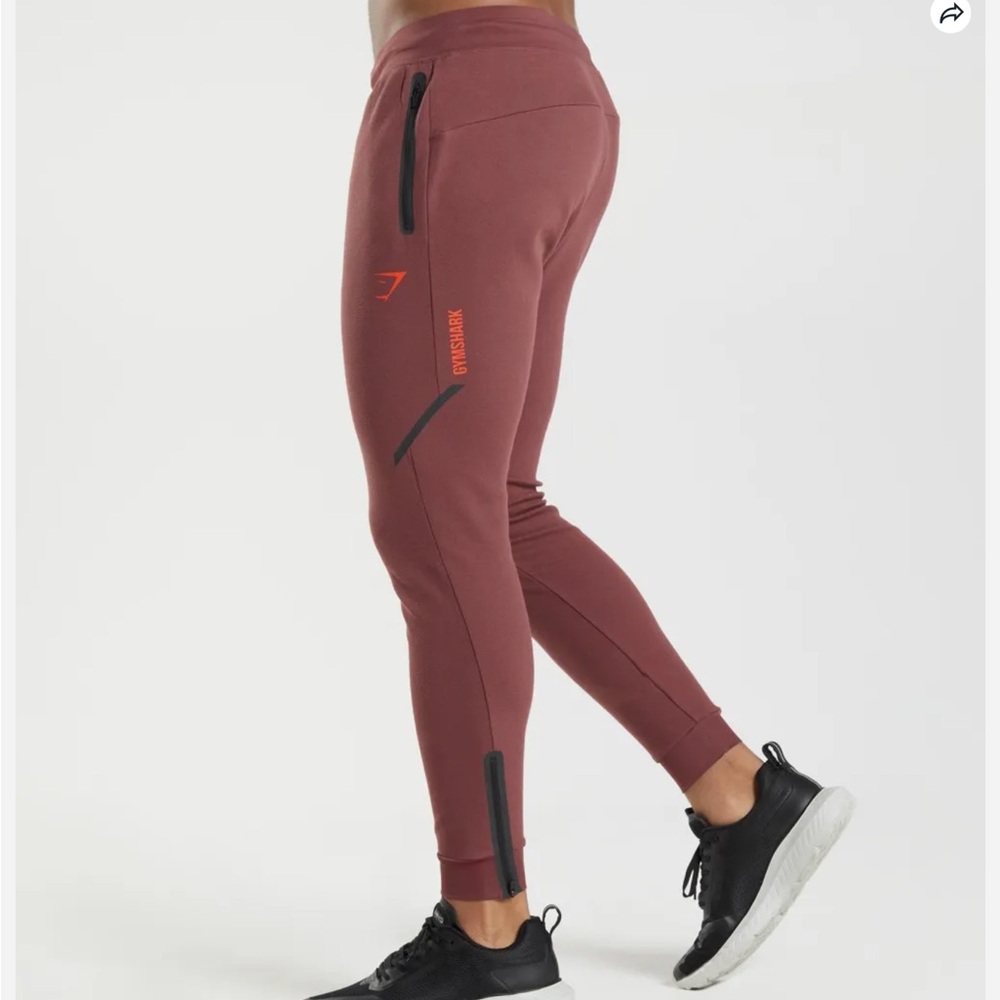 Gymshark Apex Technical Joggers - Cherry Brown Size Medium